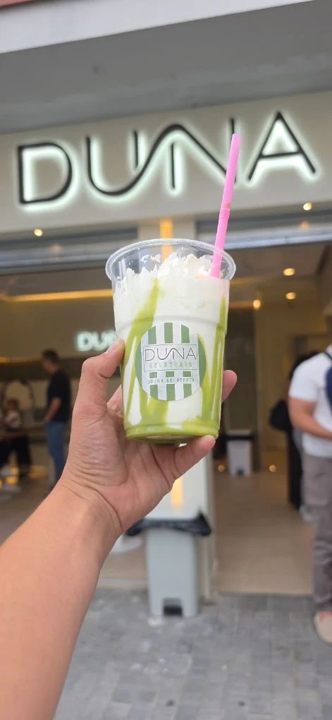 Matcha con fresa Duna Gelateria Castelldefels